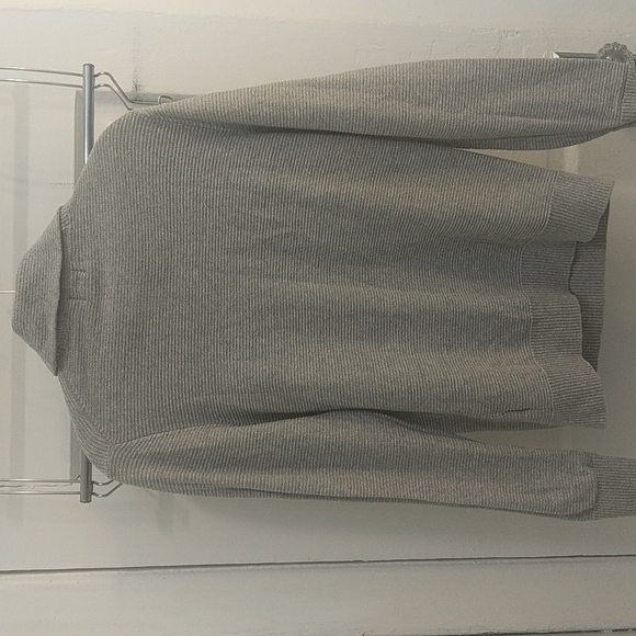 Men's long sleeve knitted sweater. - Picture 3 of 3